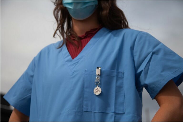 Les infirmières aussi ! Enfin !